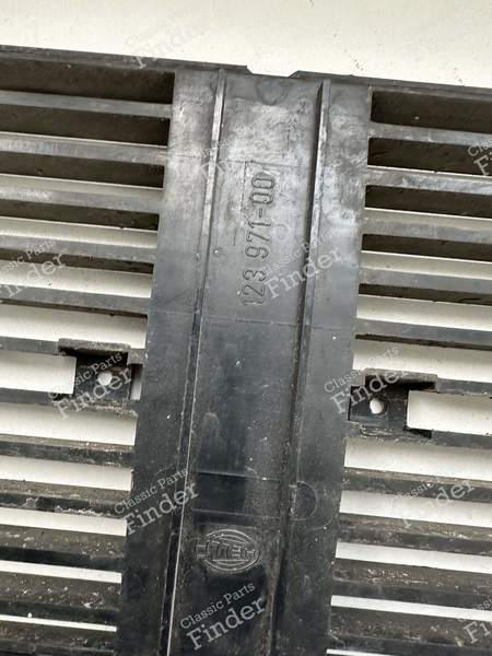 Grille de calandre quatre phares - VOLKSWAGEN (VW) Golf I / Rabbit / Caddy / Jetta - 123971-pp- 5