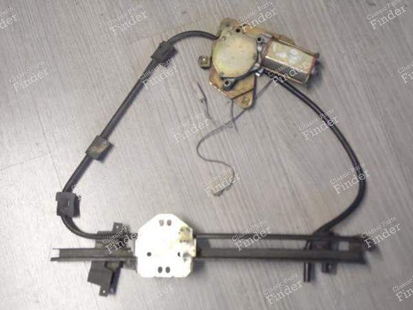 LEVE-VITRE AVANT DROIT - LANCIA Delta / Prisma - 82379538- 0