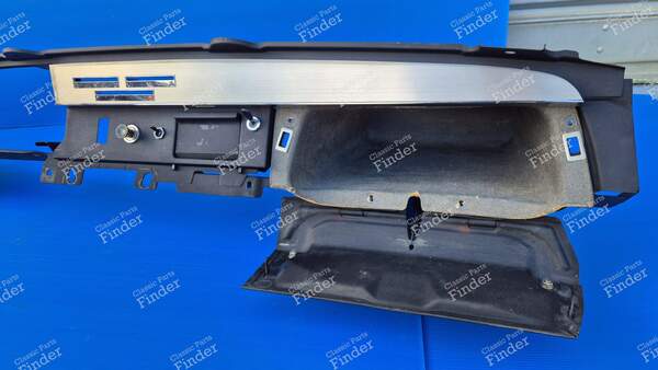 Dashboard and Accessories - PEUGEOT 304 - 3
