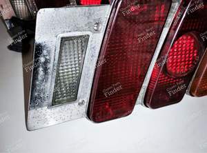 2 Rückleuchten - Serie 1 - PEUGEOT 504 Coupé / Cabriolet - 629D / 629G- thumb-1