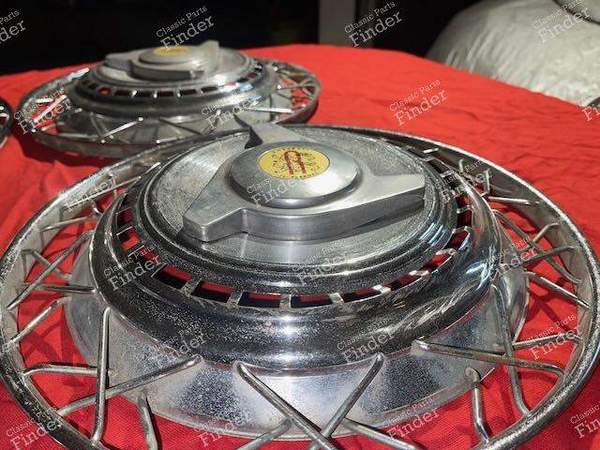 Jeu de 4 enjoliveurs avec papillons - CITROËN DS / ID - 3