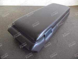 Armrest / Cassette Case - PORSCHE 928 - Référence 92855570153 équivalente à 92855570102, 477857453 ou 477857059- thumb-4