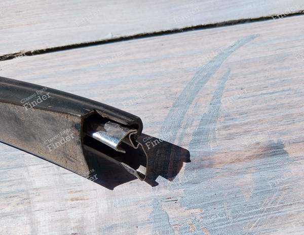 Trim Bar Rear Quarter Left - MERCEDES BENZ /8 (W114 / W115) - A1156980180- 3