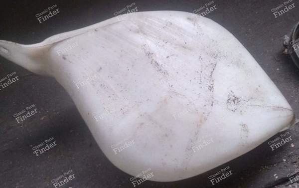 Windshield washer reservoir with pump - PEUGEOT 305 - 768268- 1
