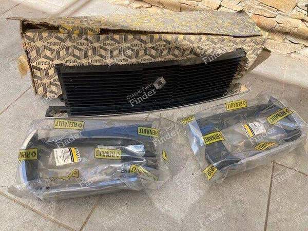 R15 Phase 1 grille - RENAULT 15 / 17 (R15 - R17) - 7701508537 (G)- 1
