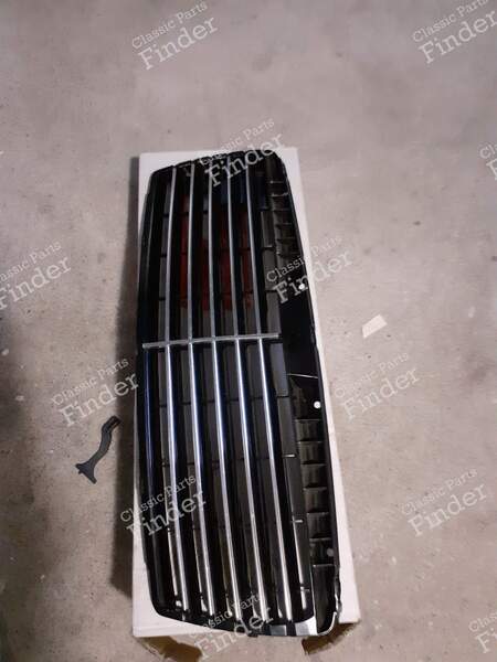 Kühlergrill - MERCEDES BENZ E (W210) - 2108880123- 1
