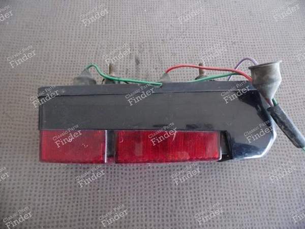 FEU ARRIERE GAUCHE - CITROËN DS / ID - 637- 7