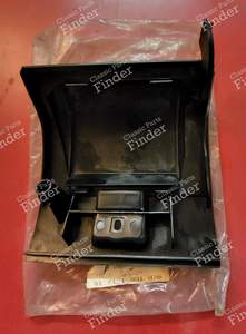 Right-side towing hook cover - BMW 5 (E28) - 51711931878- thumb-1