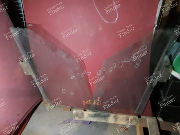 Left and right front door window - ALFA ROMEO 75 