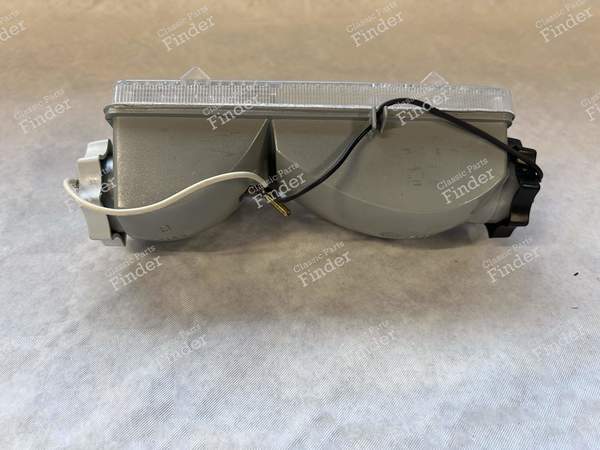 Feu clignotant avant droit - Phase 2 - RENAULT 12 / Virage (R12) - 4076G / 7701348754- 1