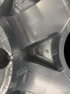 Original 'Sportline' Acht-Loch-Leichtmetallfelgen 7Jx15 ET41 - MERCEDES BENZ E (W124) - 1244011302- thumb-8