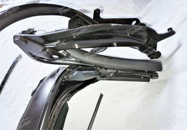 Tringlerie de la capote - PEUGEOT 204 - 2