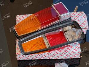 Two chrome taillight caps - RENAULT 8 / 10 (R8 / R10) - Equiv. 3690 / 612- thumb-1