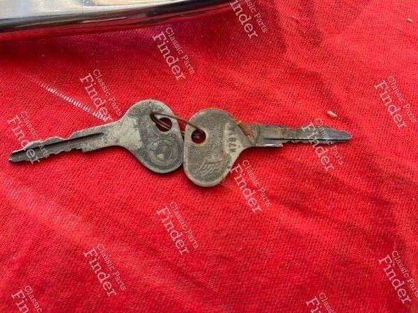 Türgriff der Fahrertür mit Zylinder und Schlüsseln - BMW 1502 / 1602 / 1802 / 2002 / Touring (02-Serie) - 3