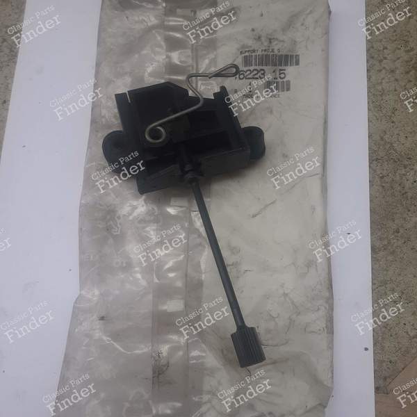 Support de réglage de phare - PEUGEOT 205 - 622315- 1