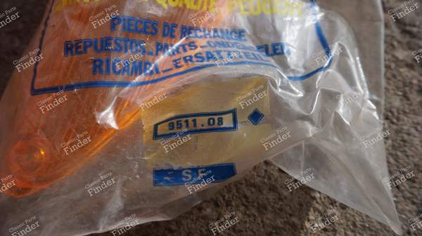 Clignotants arrière - Berline - PEUGEOT 404 - 9511.08- 2