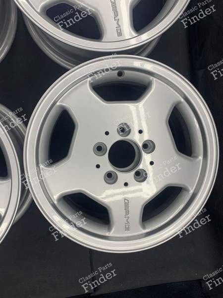 Original AMG Felgen Mercedes W202 7Jx15 ET37 2024010902 - MERCEDES BENZ 190 (W201) - 2024010902- 3