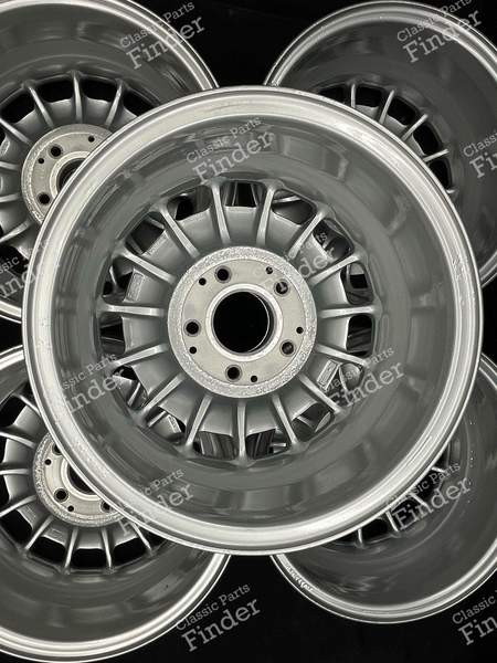 Original Baroque wheels - 6.5Jx14 ET30 - MERCEDES BENZ W108 / W109 - 1084001002- 6
