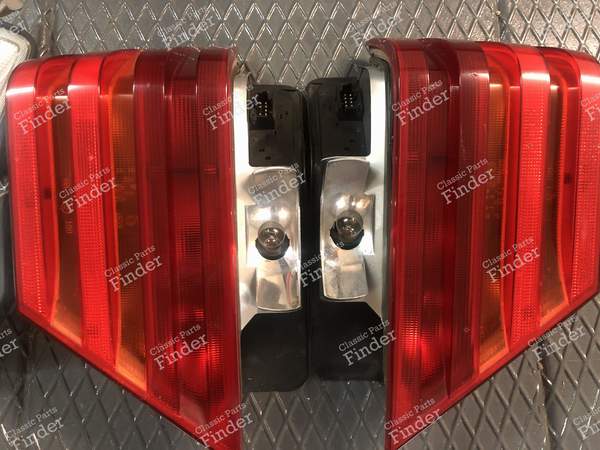 Rear car lights and front turn signals - MERCEDES BENZ S (W140) - A1408200464 / A1408203964 / A1408260643 / A1408260543- 2