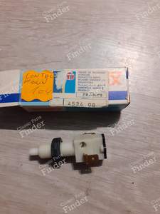 Stop light switch - PEUGEOT 104 / 104 Z
