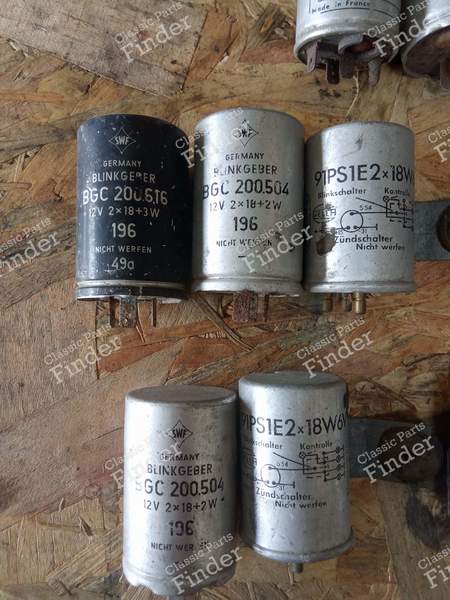 Relay and flashing control unit - MERCEDES BENZ /8 (W114 / W115) - 2