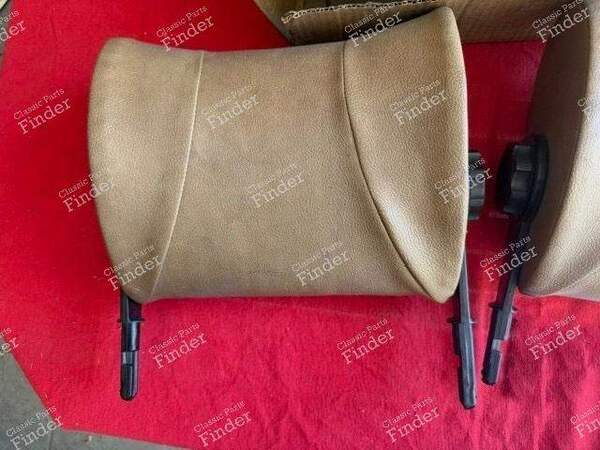 Paire d'appuie tête originaux - RENAULT 16 (R16) - 01554829- 1