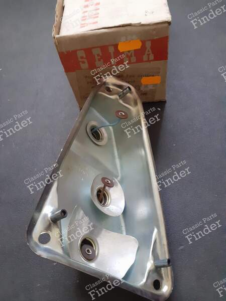 Left Rear Taillight Housing - Station Wagon Version - PEUGEOT 204 - 619G / 2023270- 0