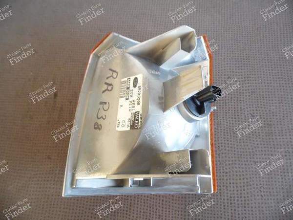 RIGHT FRONT TURN SIGNAL - LAND ROVER Range Rover - Valeo 88203208 Range Rover AMR2690- 5