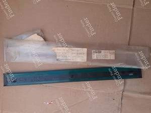 Tailgate emblem - NISSAN Cherry / Pulsar (N12) - 9081008M00- thumb-1