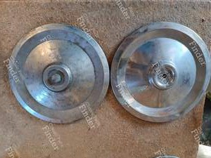 Paire d'enjoliveurs cache-moyeux - PEUGEOT 404