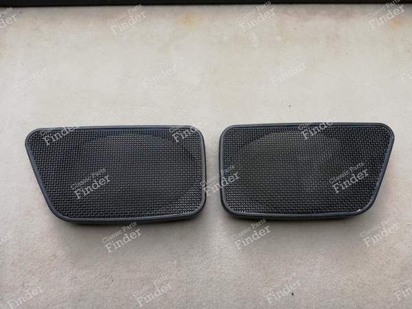 Speaker grilles - Golf cabriolet - VOLKSWAGEN (VW) Golf I / Rabbit / Caddy / Jetta - 155867149 THA (gauche) / 155867150 THA (droite)- 0
