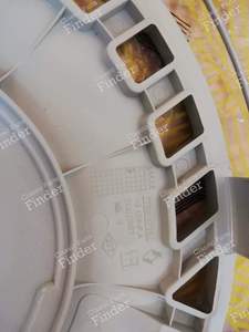 Delta 13 inch hubcap - RENAULT 9 / Alliance / Broadway / 11 / Encore (R9 / R11) - 7700735177 / 7702147362- thumb-4