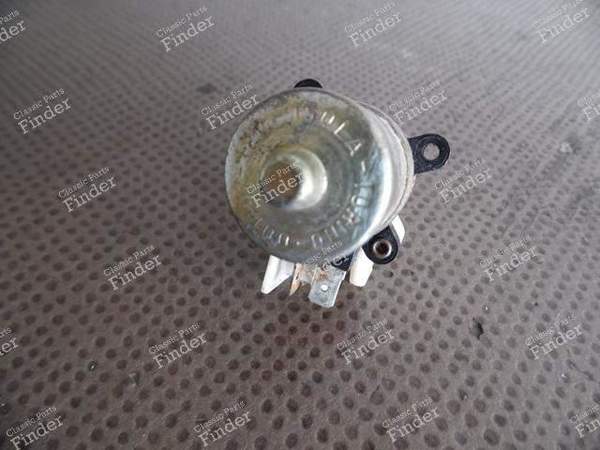 FIAT-LANCIA-ALFA WINDSHIELD WASHER PUMP - LANCIA Beta - 001107- 5