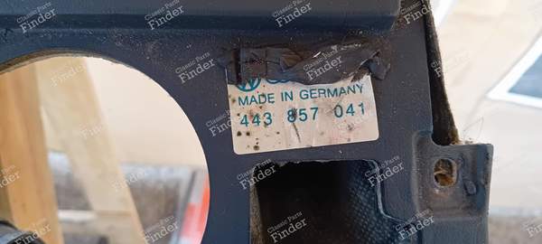 Dashboard with center console - AUDI 100 / 200 / 5000 (C3) - 443857041- 1