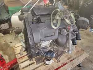 Motor/Gehäuse 2.5 TD 130 PS DIN Typ DK5 160000 KMS - CITROËN XM - thumb-1