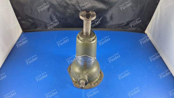 Wunderschöner Wagenheber Typ 'Flasche' - CITROËN Type C (5HP) - MICRO- 1