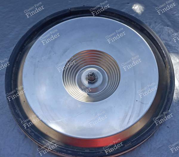 Wheel cover - PEUGEOT 204 - 1