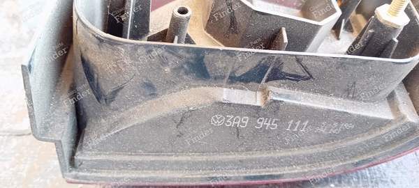 Feux arrière - VOLKSWAGEN (VW) Passat (B3-B4) - 3A9945111 / 3A9945107 (G) / 3A9945108  / 3A9945112 (D)- 4