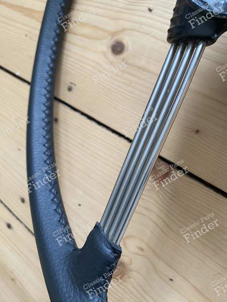 Triumph TR2 / TR3 steering wheel with leather - TRIUMPH TR2 / TR3 - 2