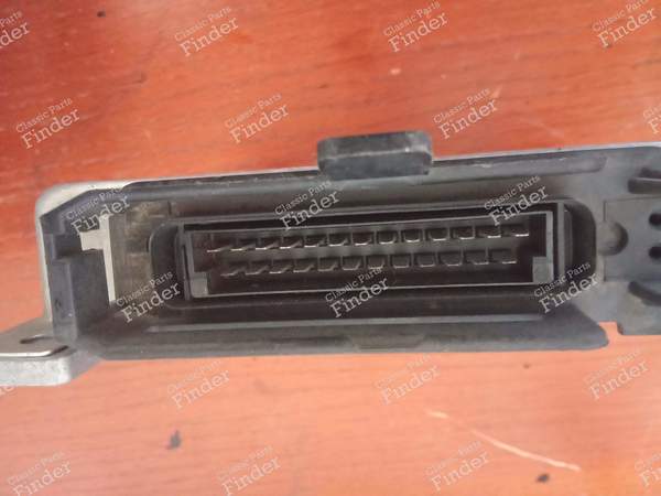 Calculateur - OPEL Kadett (E) - 0280000304 / 90122322- 2