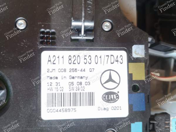 Front ceiling light - MERCEDES BENZ E (W211) - A21182053017043- 1