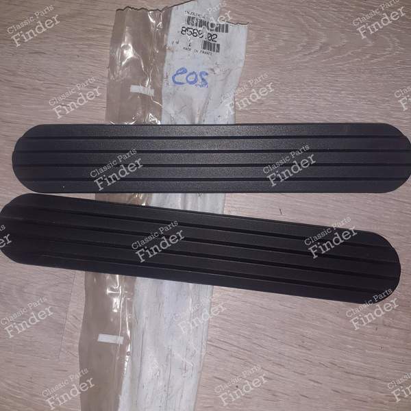 Rear quarter trim - PEUGEOT 205 - 8580.02- 0