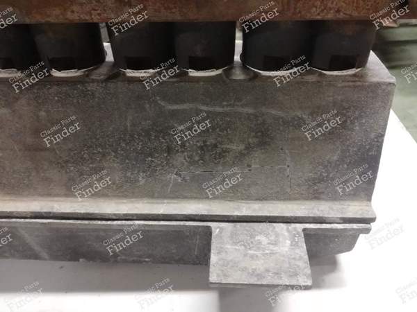 Original block + magnesium housing - MASERATI 8CM - 9