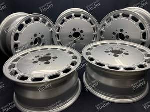 Jantes en alliage 'Sportline Gullideckel' d'origine 7Jx15 ET44 - MERCEDES BENZ 190 (W201)