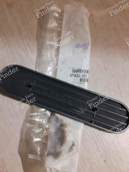 Enjoliveur de custode - Version 3 portes - PEUGEOT 205 - 8580.01- 1