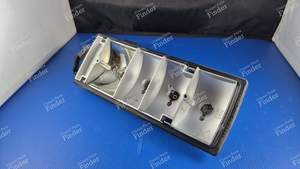 Platine support de feu arrière pour PEUGEOT 205