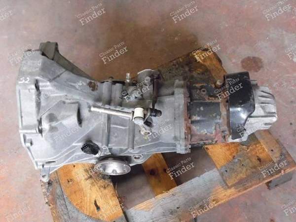 GEARBOX AOS 016300049P PORSCHE 944 S2 - PORSCHE 944 - 016 300 049 P- 1