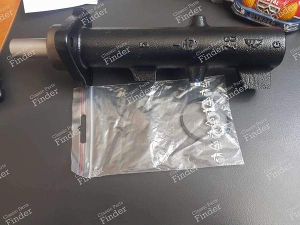 Master cylinder - MERCEDES BENZ V / Vito (W638) - 03212812033- 0