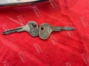 Türgriff der Fahrertür mit Zylinder und Schlüsseln - BMW 1502 / 1602 / 1802 / 2002 / Touring (02-Serie) - thumb-3