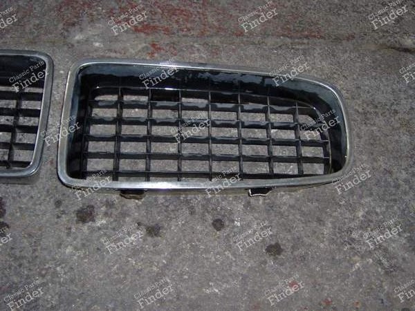 Firebird '70 to '73 grille set - PONTIAC Firebird - OEM: 488968 (?)- 1